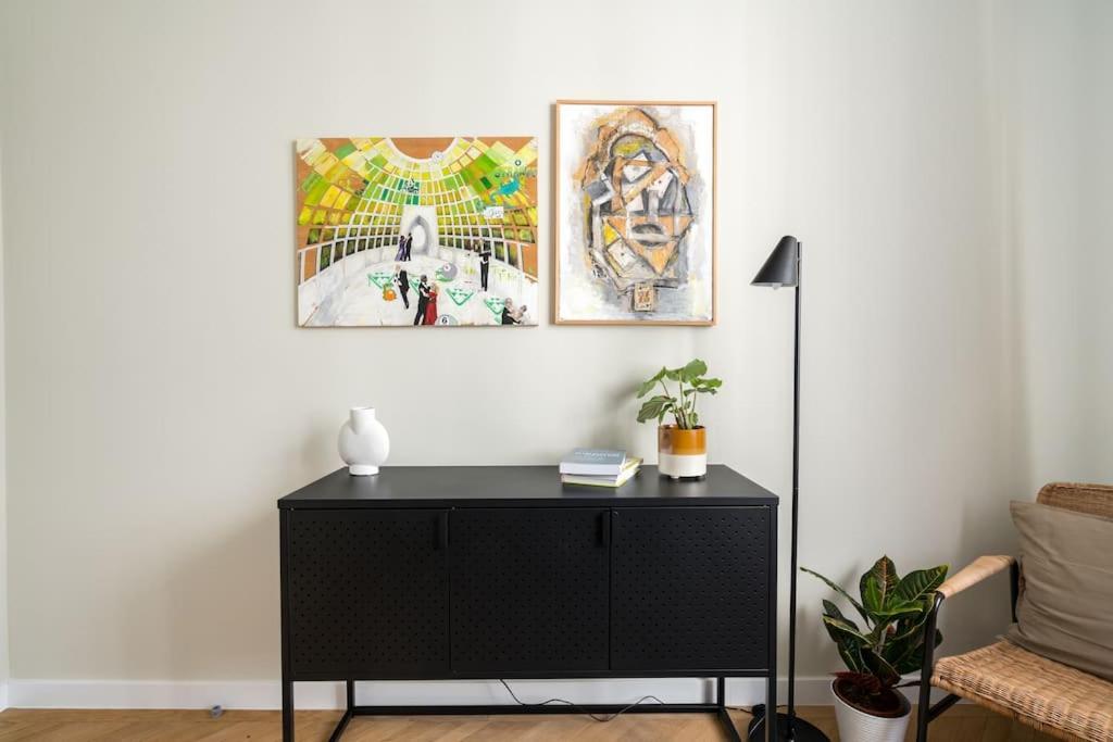 Exquisite Art Deco 2Br Apartment Prime Location Bukarest Eksteriør billede