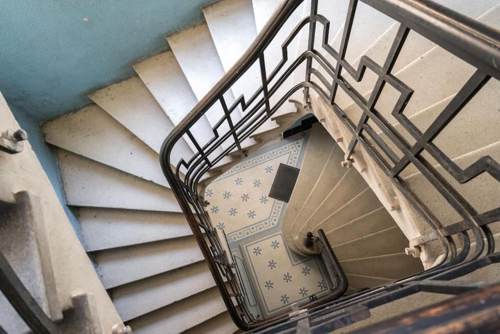 Exquisite Art Deco 2Br Apartment Prime Location Bukarest Eksteriør billede